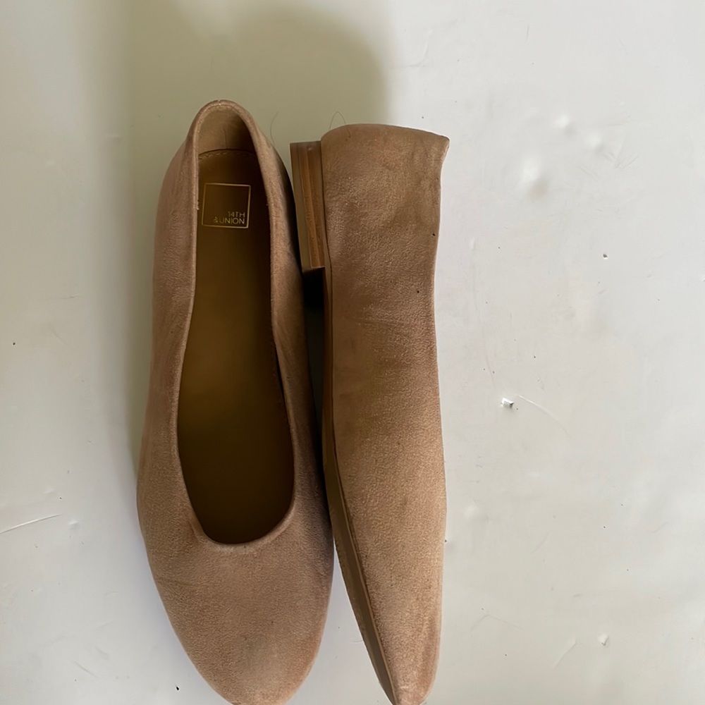 24th & Union beige suede flats size 8